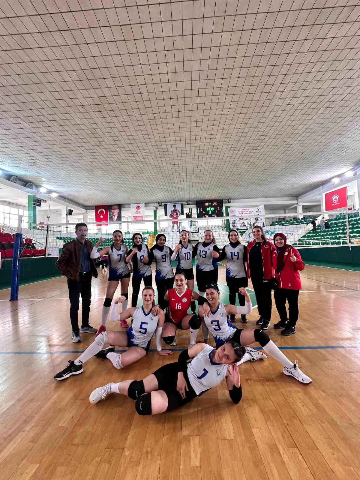 Yurtlig’de gümüş kupa Erzurum’un
