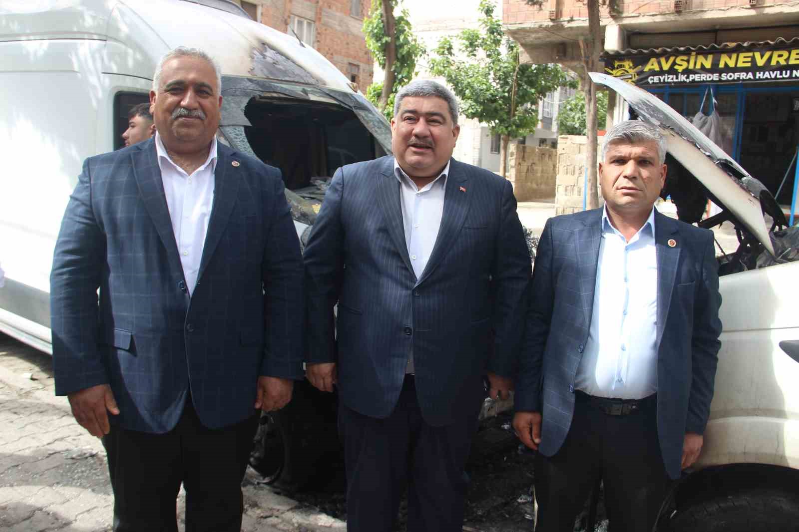 Şanlıurfa’da aynı mahallede 9 araç kundaklandı
