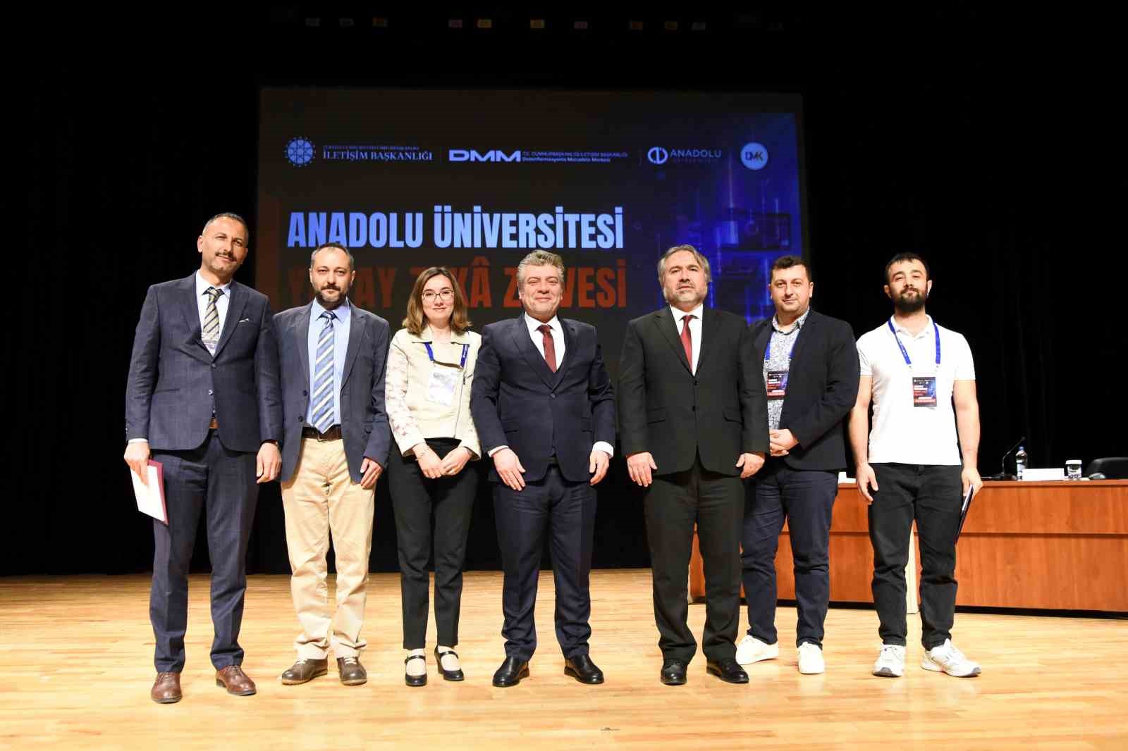 ’Anadolu Üniversitesi Yapay Zekâ Zirvesi’nin 2’nci oturumu 9 sunumla tamamlandı