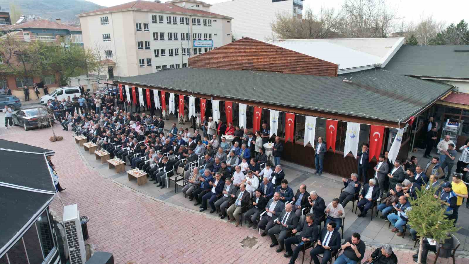 Yahyalı Belediyesi Gözbaşı Sosyal Tesisleri yeni yüzüyle hizmete açıldı