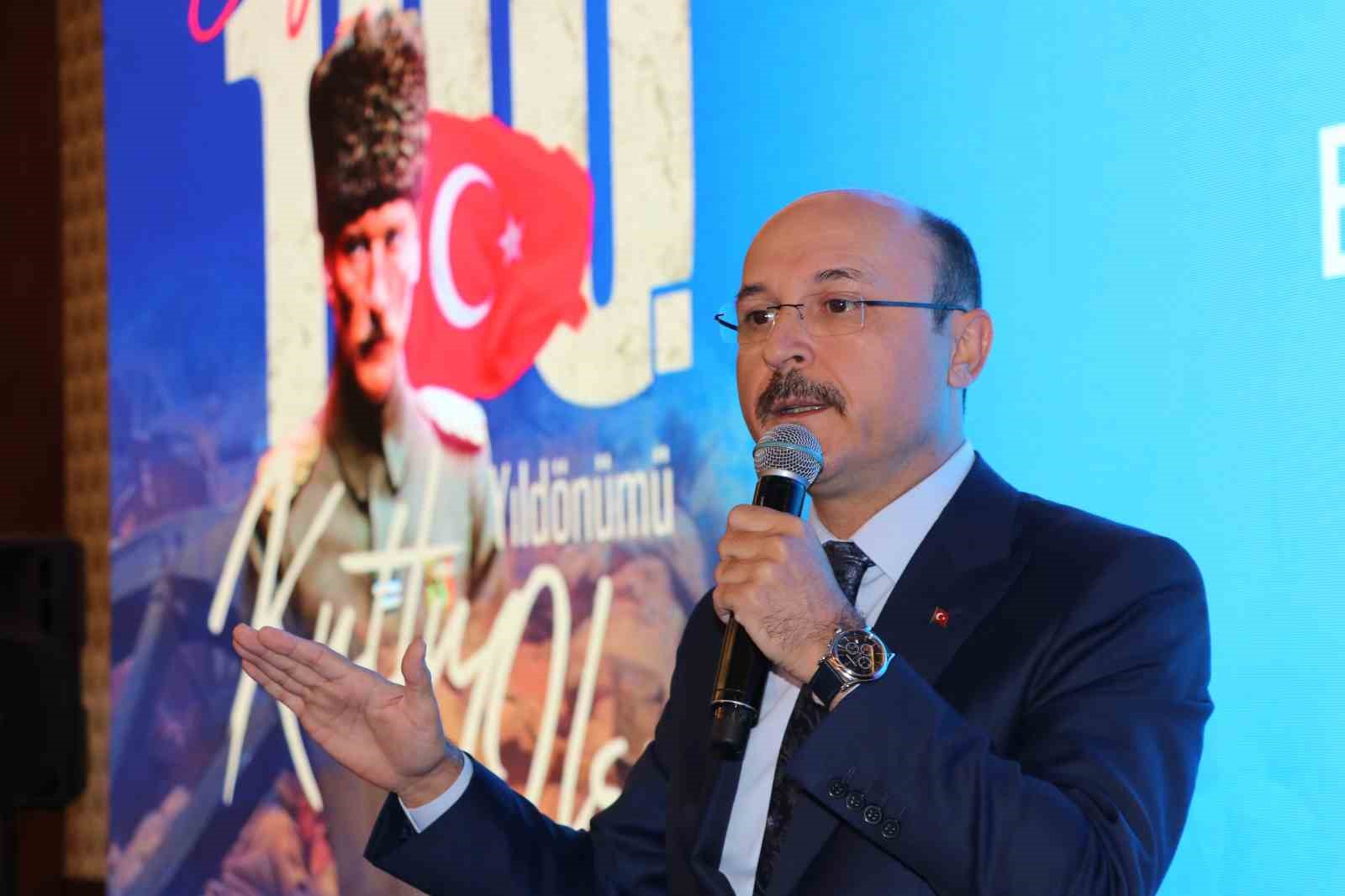 Türk Eğitim-Sen Genel Başkanı Geylan: "TBMM’nin açılışının 105. yıl dönümünü büyük bir kıvançla kutluyoruz"