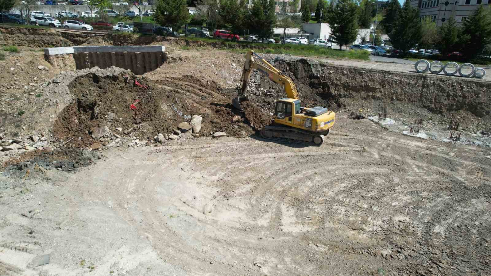 Umuttepe cami ve otoparkında çalışmalar başladı