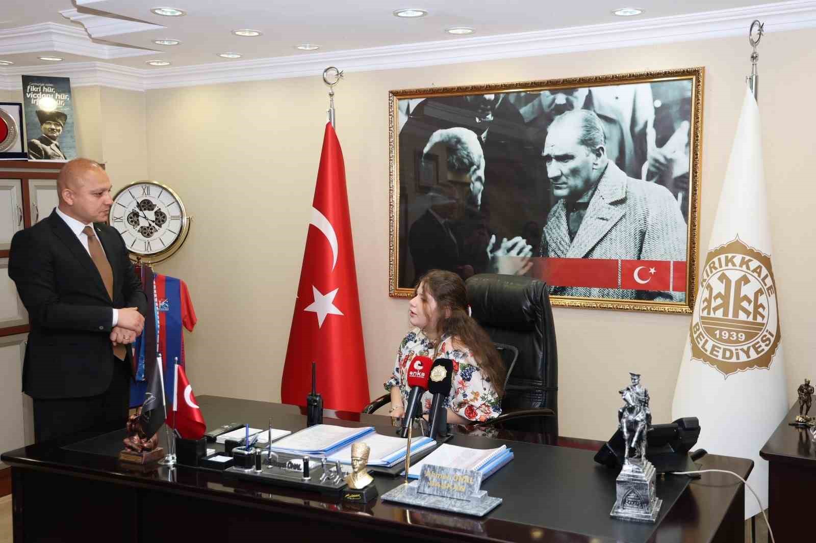 Başkan Önal, makamını 4. sınıf öğrencisine devretti