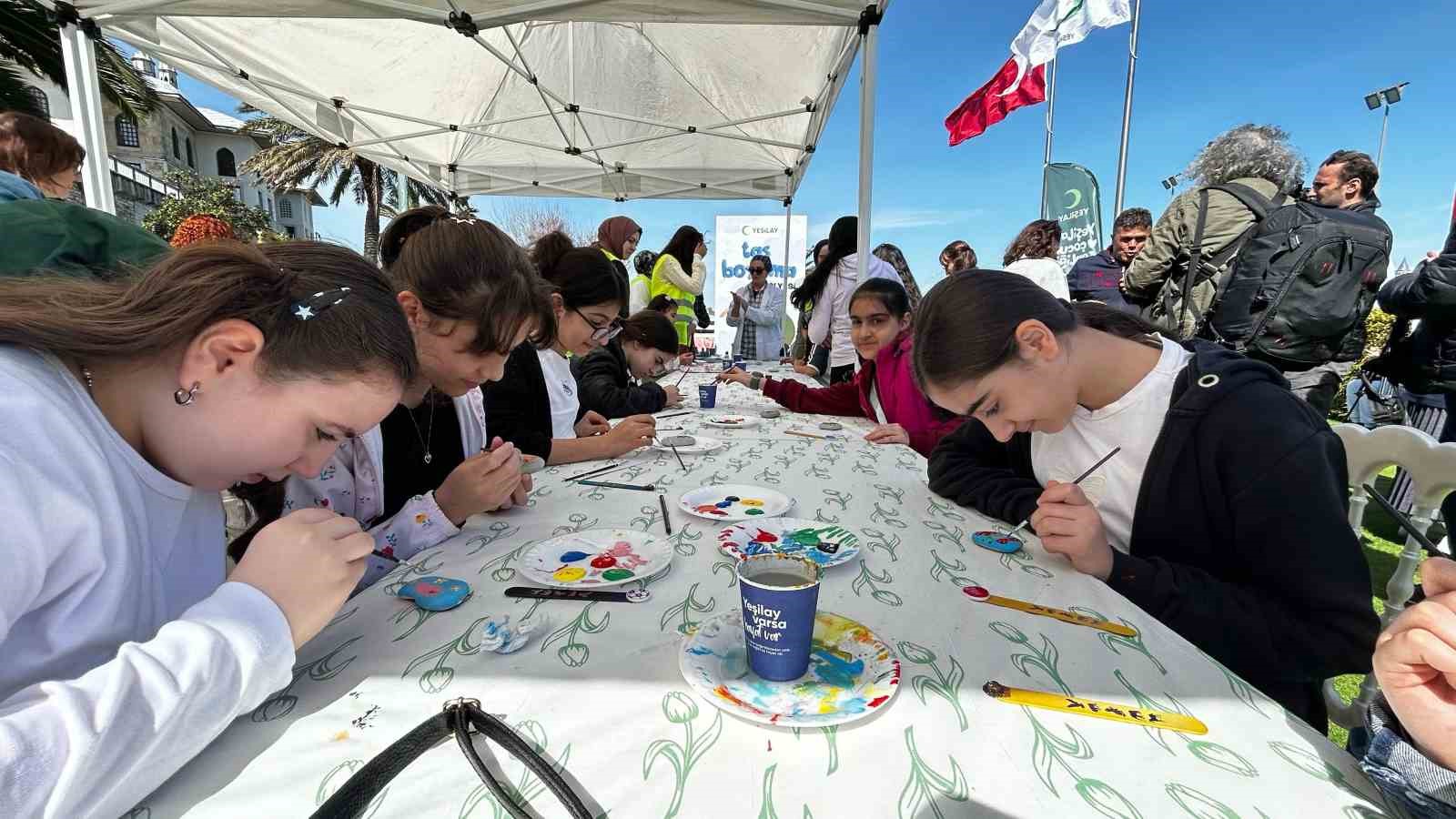 &Ccedil;ocuklar 23 Nisan&rsquo;a &ouml;zel etkinlikte hem &ouml;ğrendi hem eğlendi
