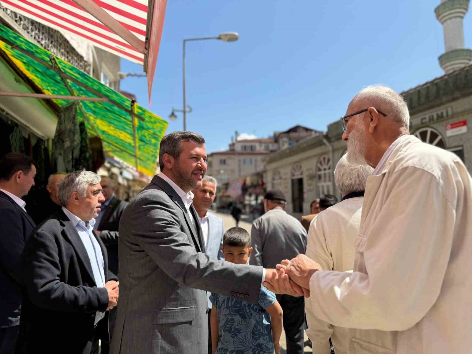 Başkan Çetinkaya, saha çalışmalarını Bayır Mahalle’de sürdürdü