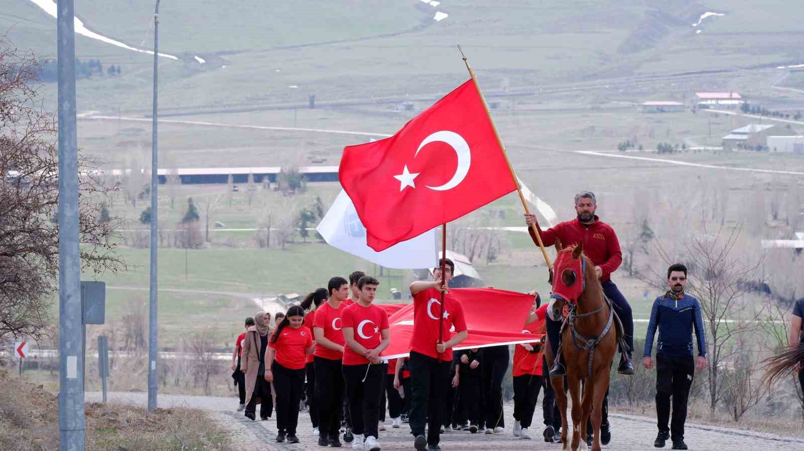 Şehitleri andılar, Gazze için dua ettiler