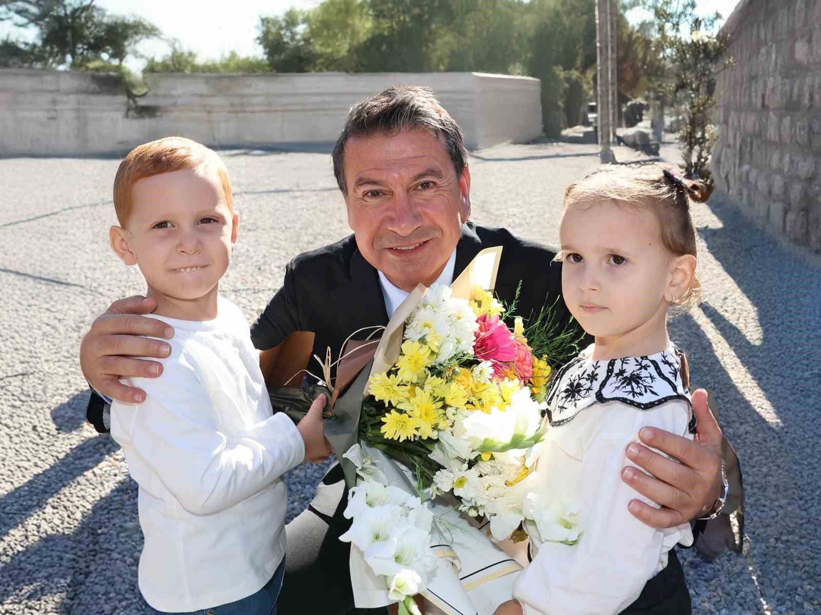 Başkan Aras: "23 Nisan, milletin kurşunların gölgesinde kendi geleceğine sahip çıktığı gündür"