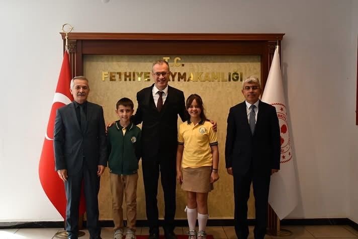 Fethiye’de Kaymakamlık koltuğunu öğrenciler devraldı