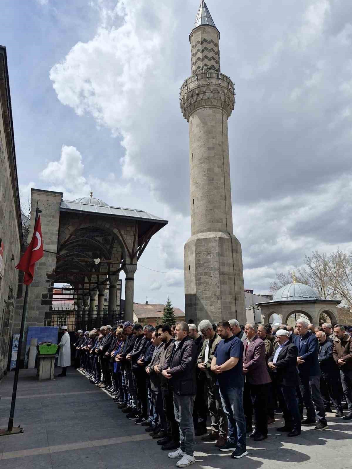 Tanas’ın anne acısı