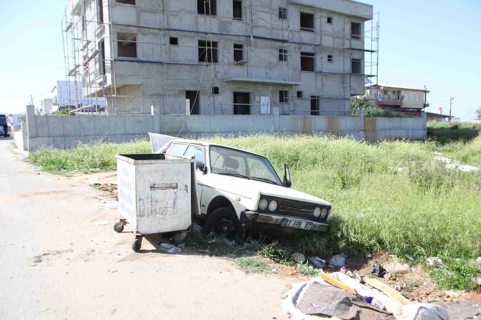 Bu da oldu: Buzdolabı, televizyon derken Fiat Tofaş otomobil de çöpe atıldı