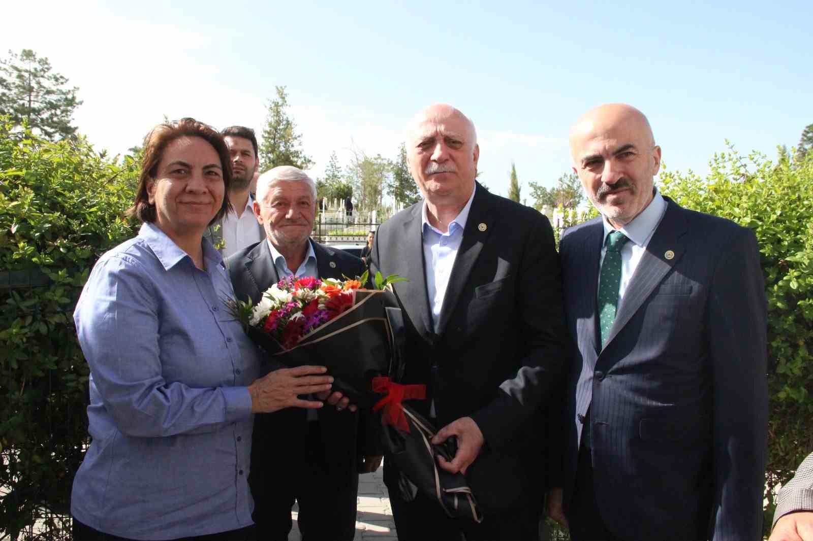 TZOB Başkanı Bayraktar: "Zirai don ile b&uuml;y&uuml;k bir felaket yaşandı"
