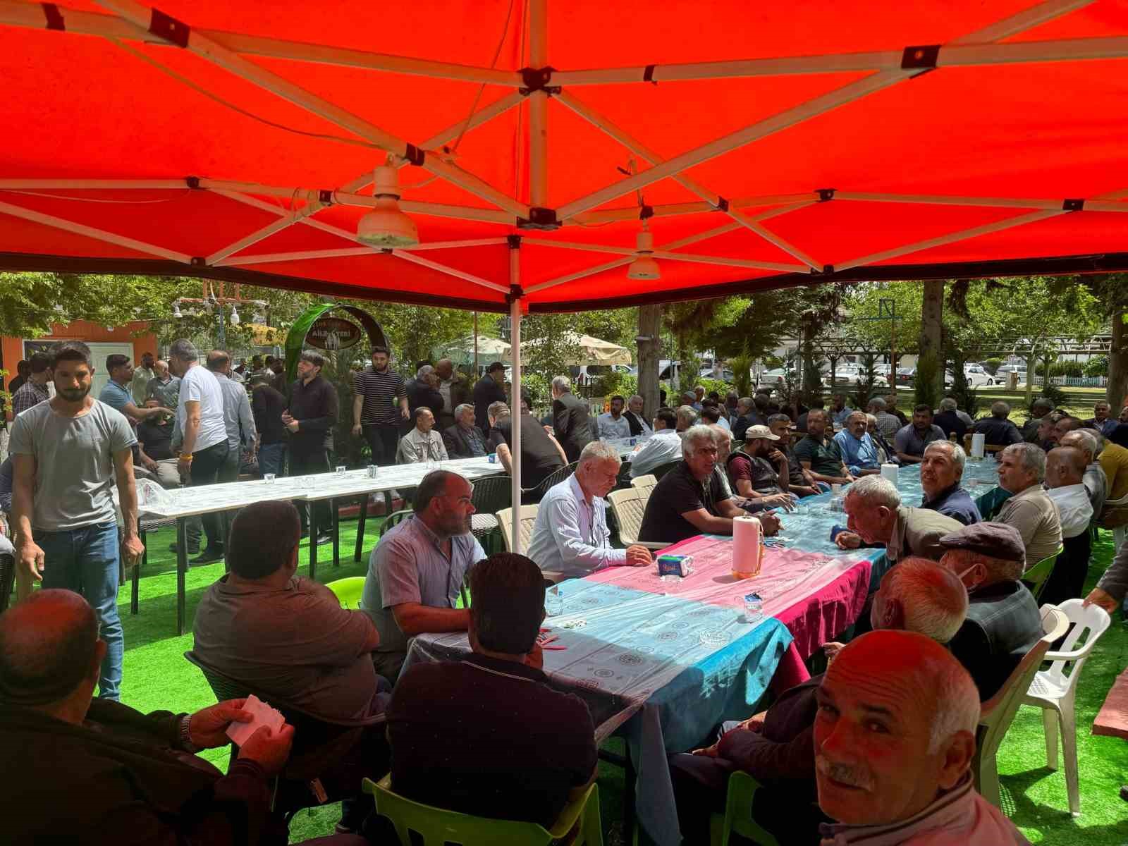 Birecik&rsquo;te 5 kişinin yaralandığı kavgada barış sağlandı