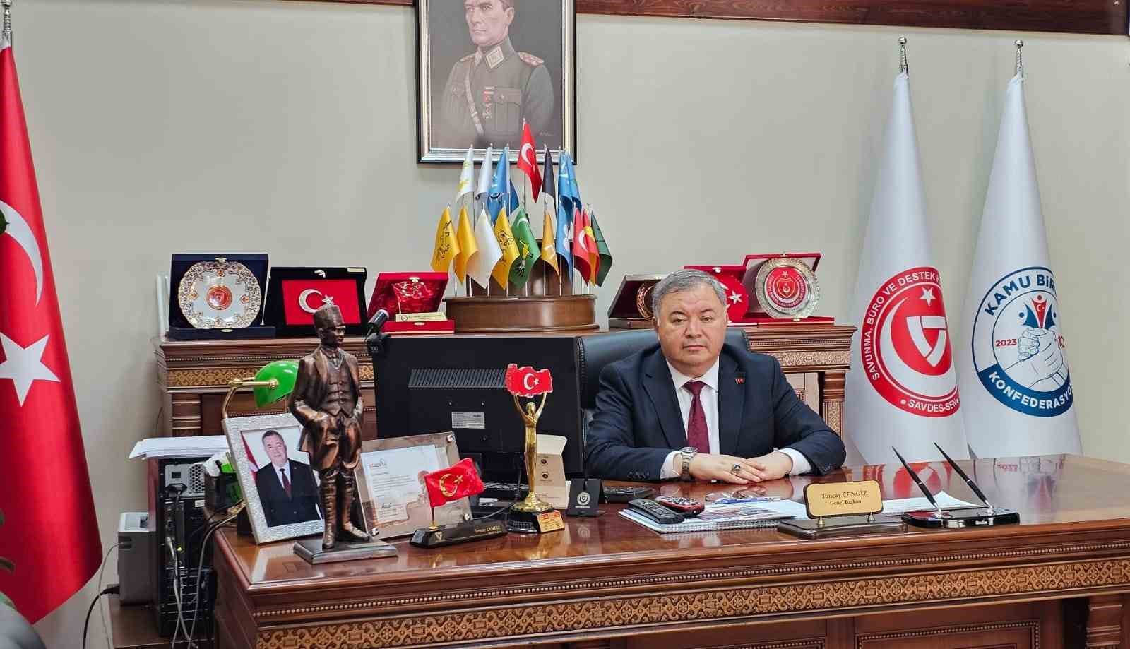 Kamu Birliği Konfederasyonu Genel Sekreteri Cengiz, nüfus artış hızıyla ilgili açıklamaları değerlendirdi

