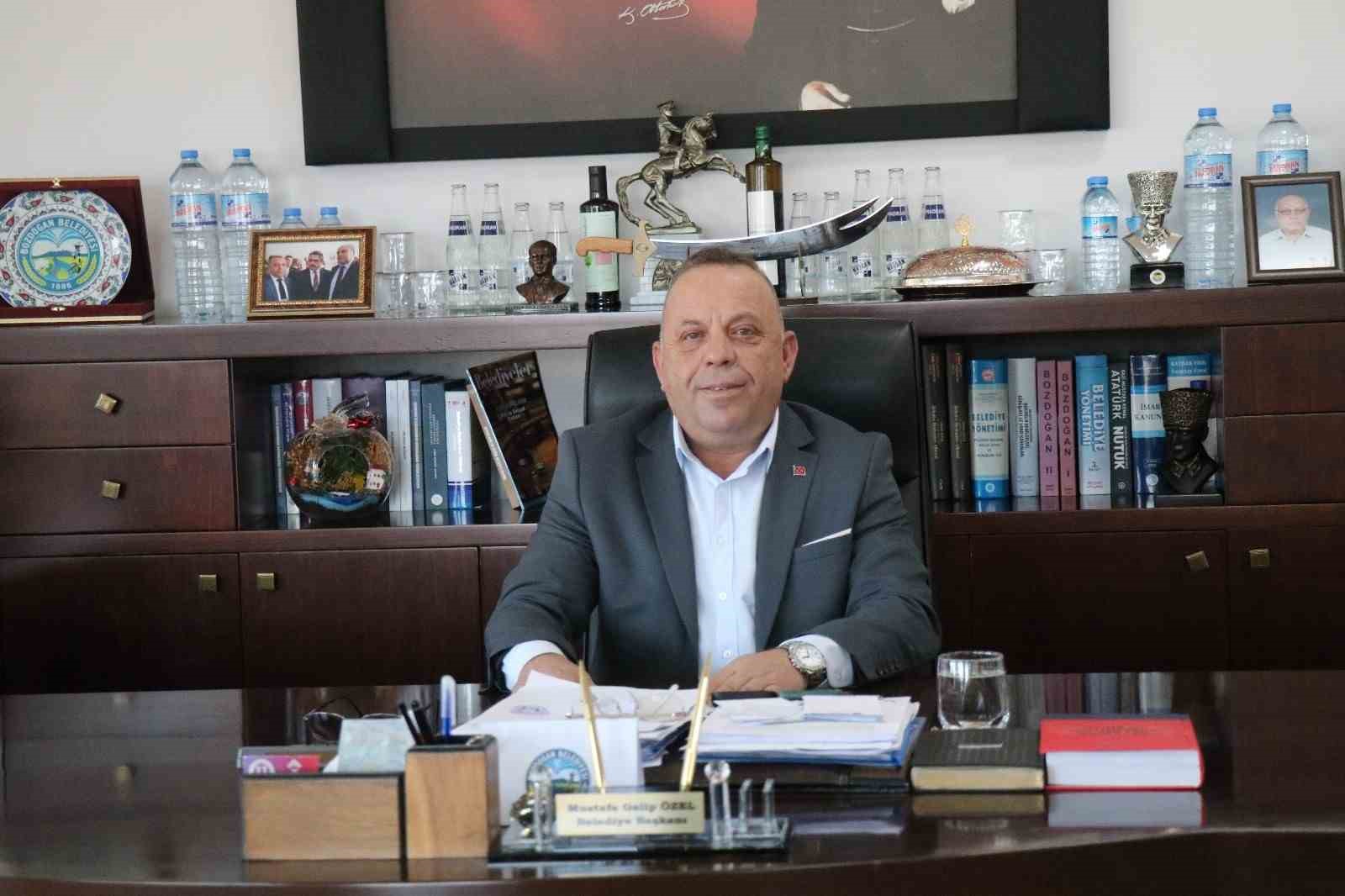 Başkan Özel: "23 Nisan, geleceğe duyulan güvenin simgesidir"