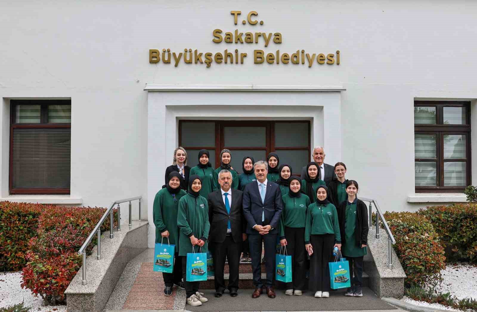 Yusuf Alemdar’ın başkanlık koltuğuna Zeynep geçti: "Yarının geleceği bizim elimizde"