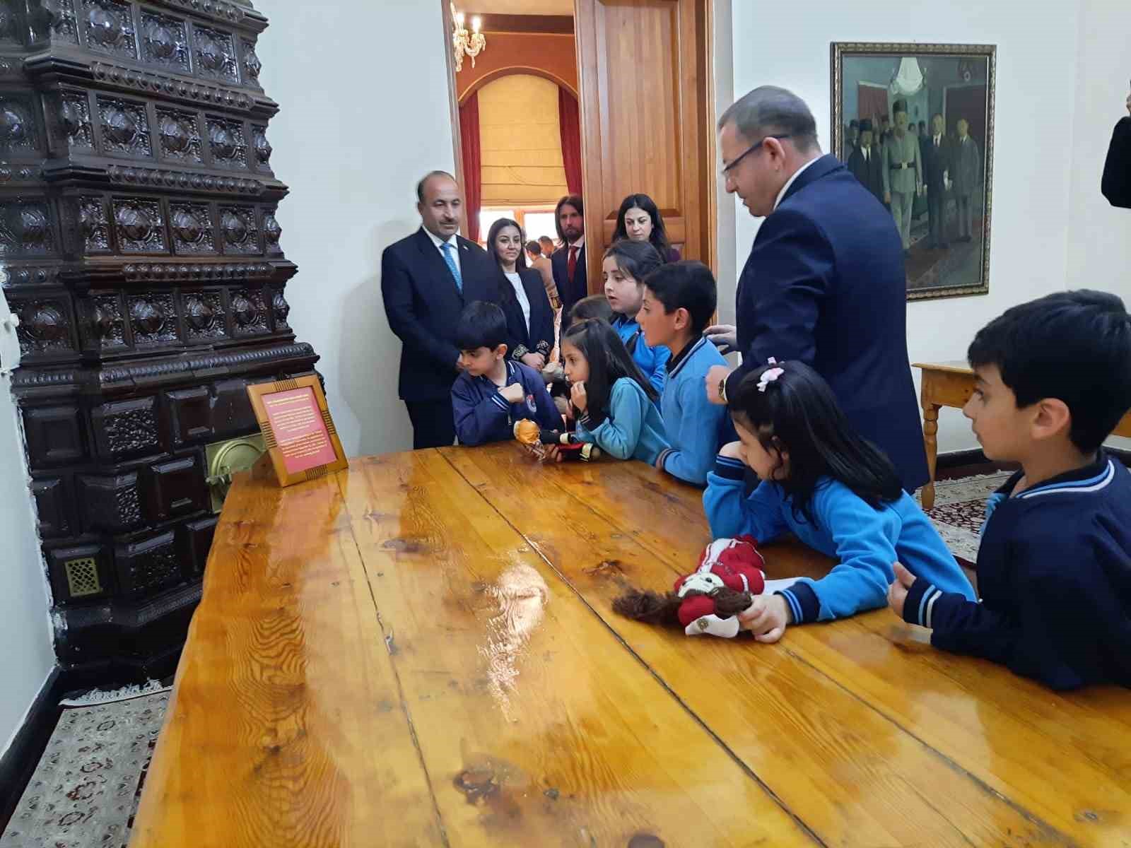 Kars’ta 23 Nisan etkinliği