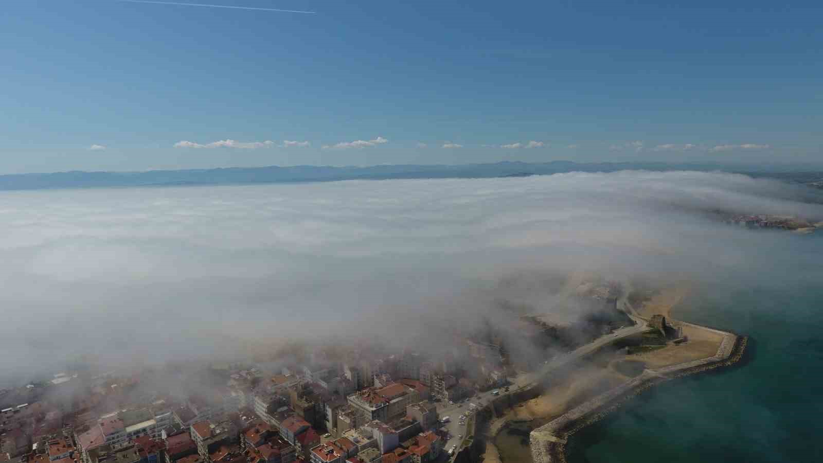 Sinop&rsquo;u sis bulutu yuttu
