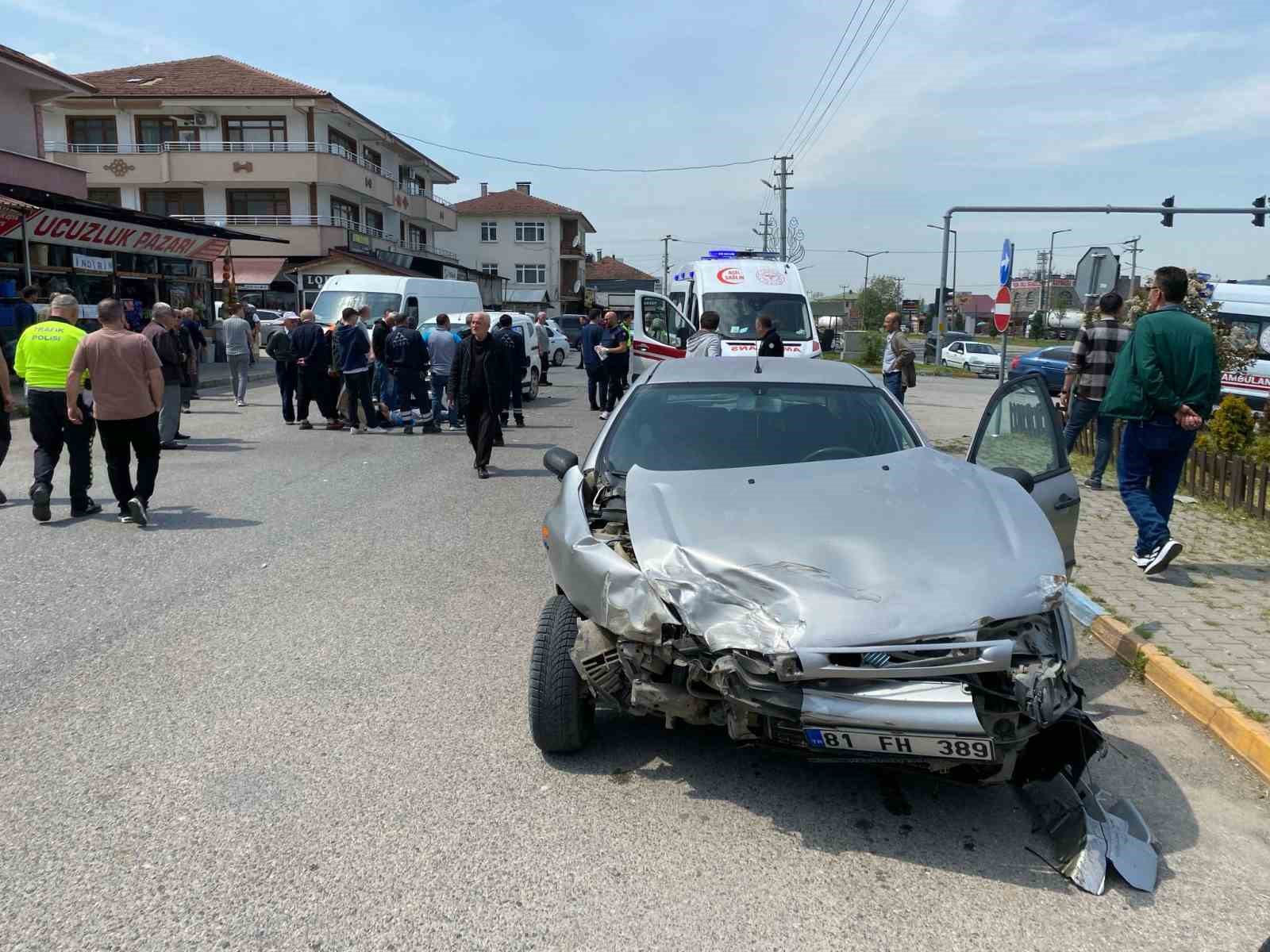 iki aracın çarpıştığı kazada 7 kişi yaralı