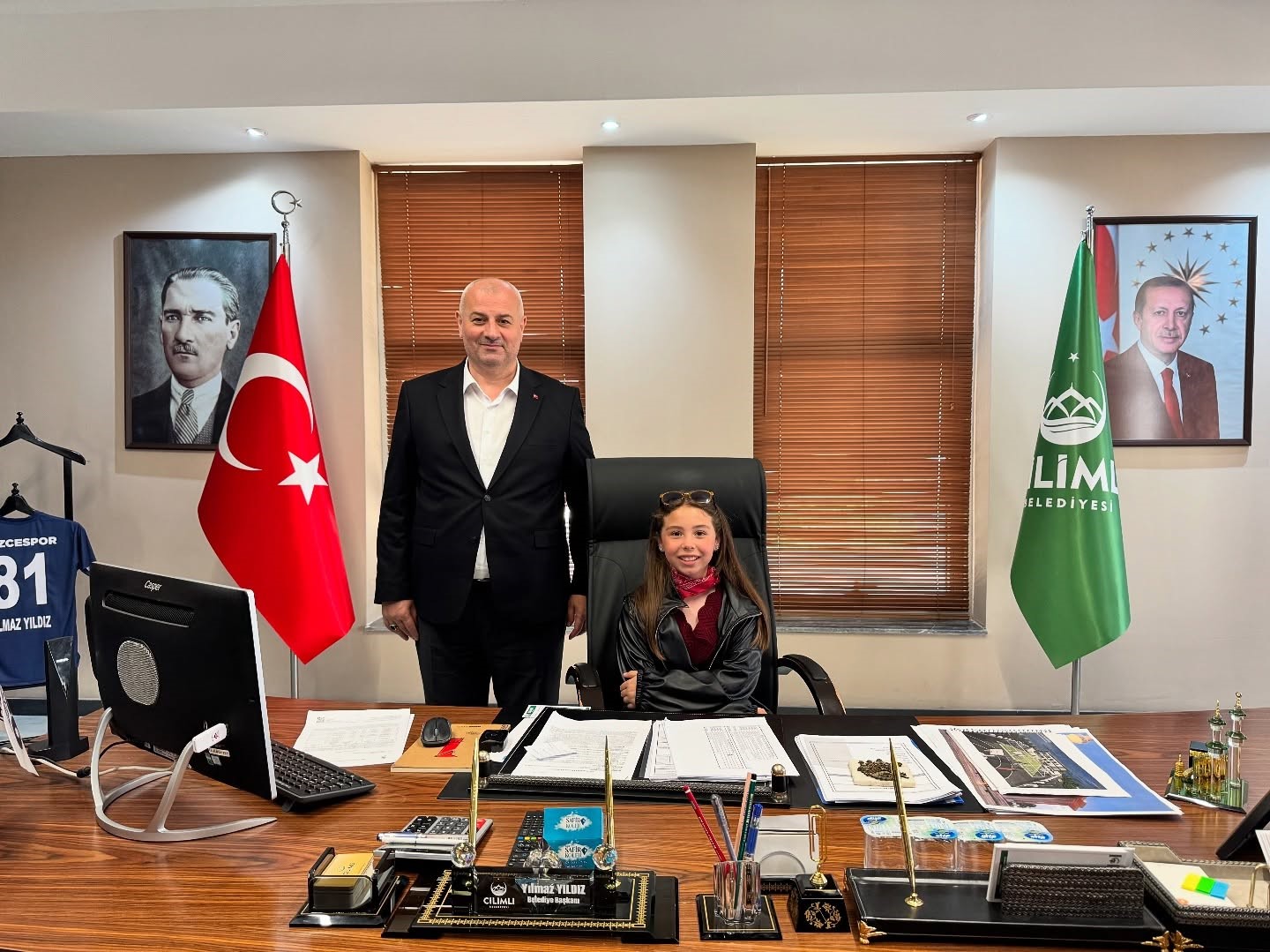 Başkanlık koltuğuna Öznehir oturdu