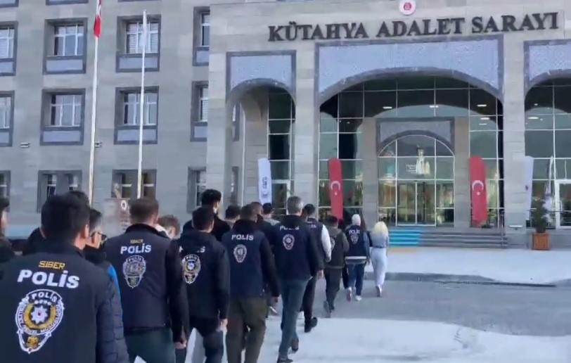 K&uuml;tahya merkezli yasa dışı bahis operasyonu: 7 tutuklama
