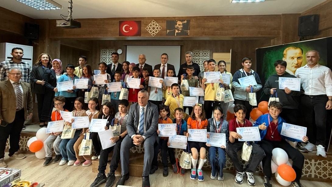 Burhaniye&rsquo;de T&uuml;rkiye Akıl ve Zeka Oyunları &Ouml;d&uuml;l T&ouml;reni heyecanı
