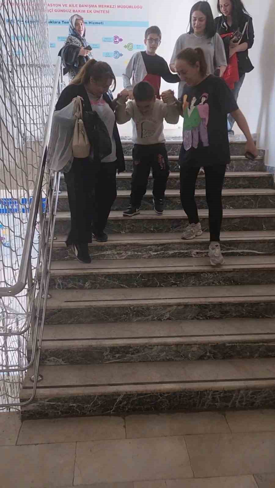 Sağlık personeline yönelik acil durum tahliye tatbikatı düzenlendi
