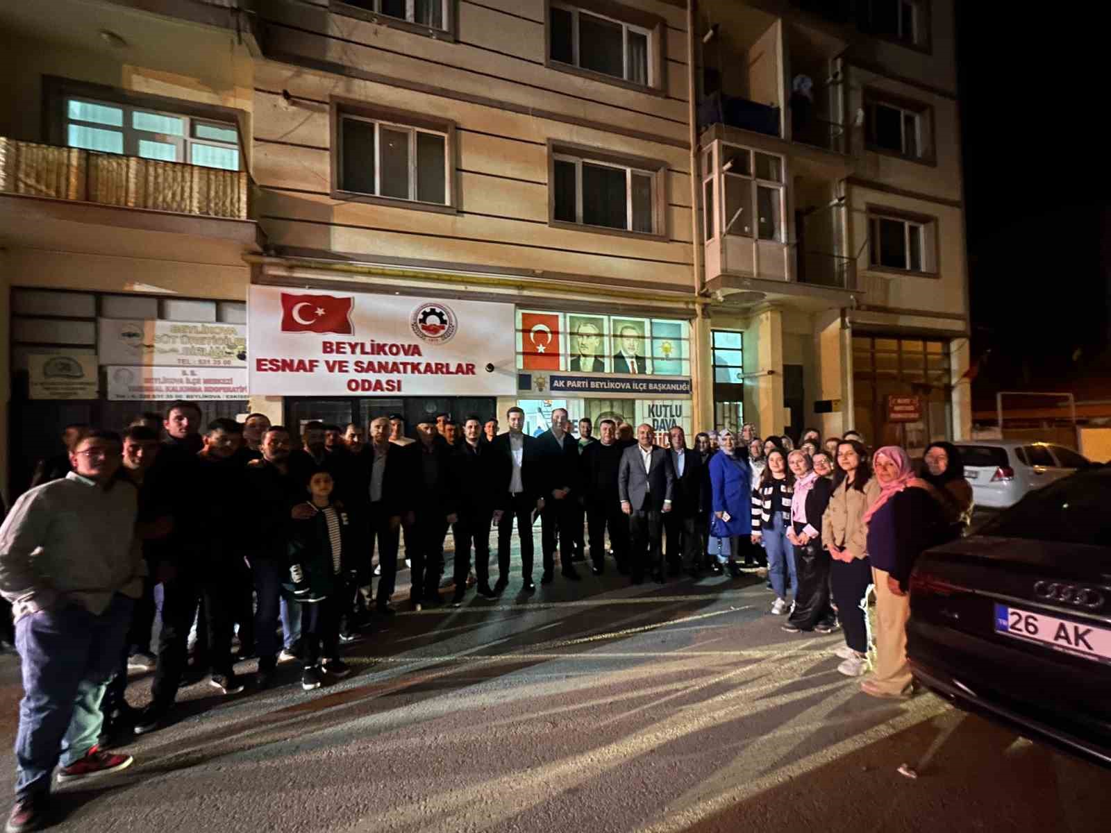 AK Parti Beylikova İlçe Teşkilatı, gelecek dönemi değerlendirdi