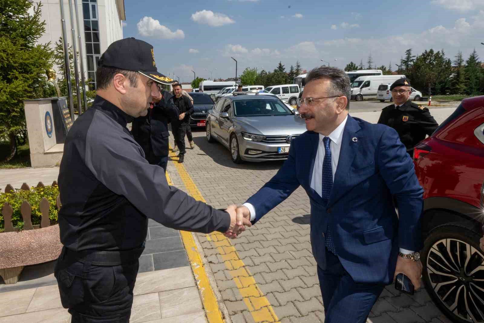 Babası vefat eden İl Emniyet Müdürü Yılmaz’a taziye ziyareti