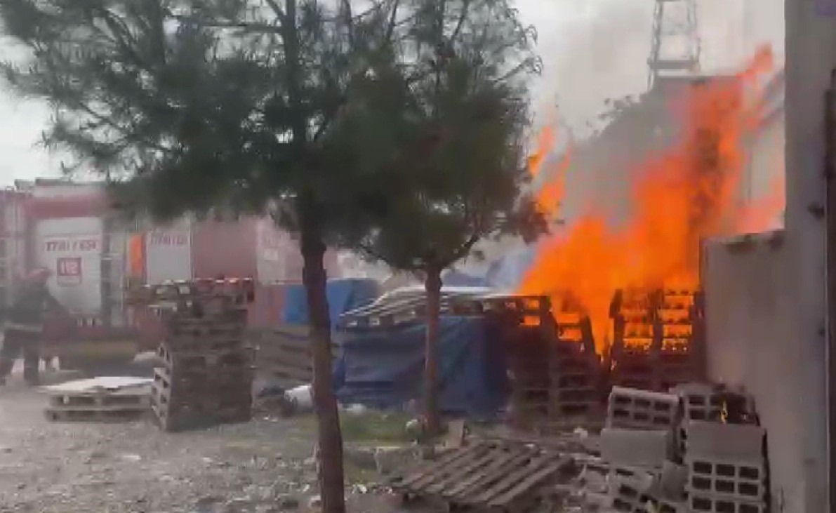 Kahramanmaraş’ta iş yeri yangını