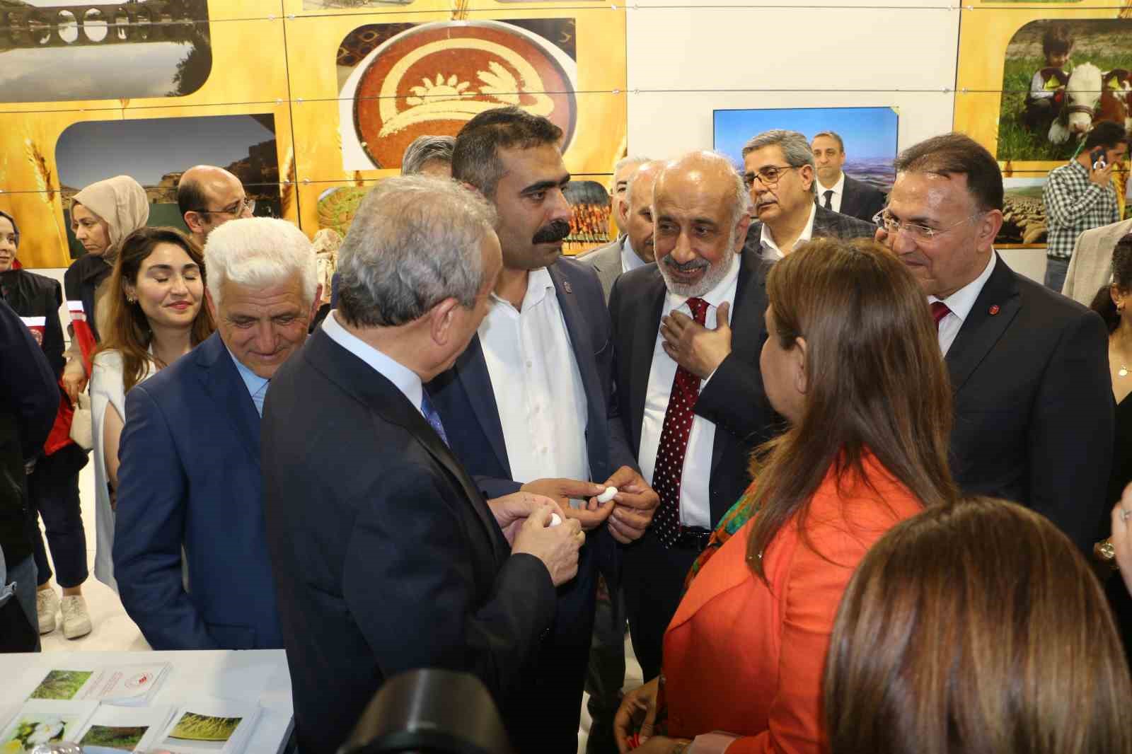 Diyarbakır 16. Mezopotamya Tarım ve Hayvancılık Fuarı açıldı