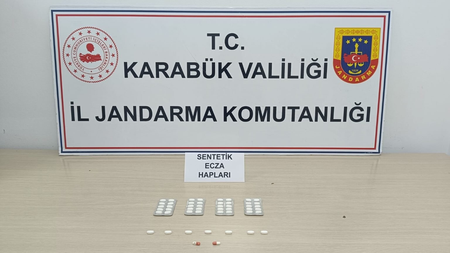 Karabük’te jandarmadan uyuşturucu operasyonu: 3 kişi yakalandı