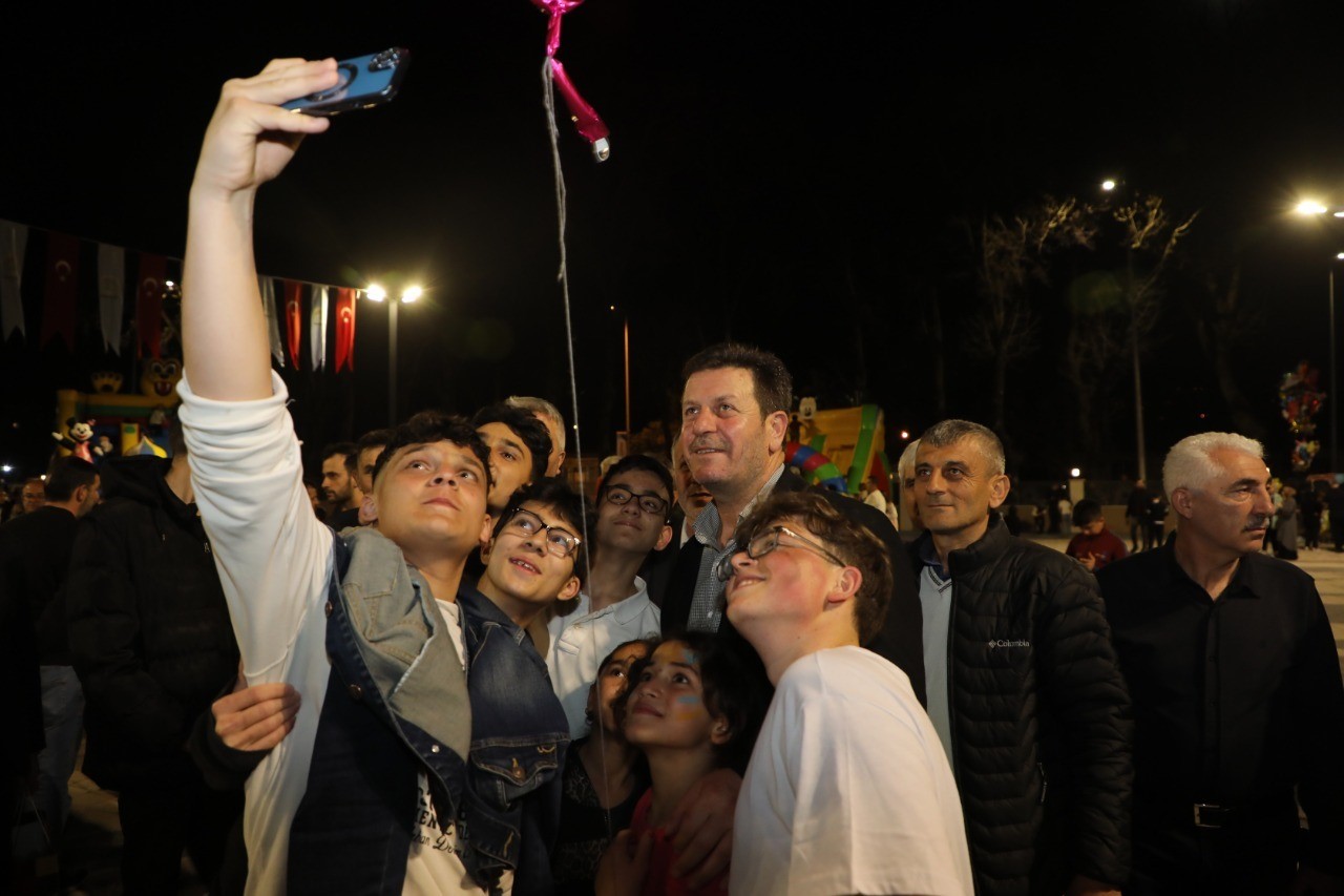 Akyazı Belediyesi&rsquo;nden 23 Nisan &Ccedil;ocuk Şenliği
