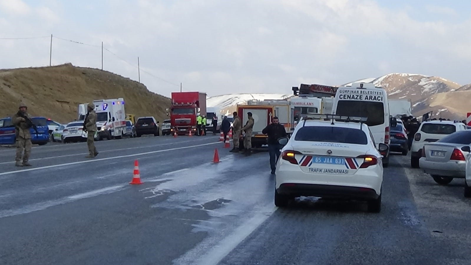 Vali Balcı: "6 vatandaşımız hayatını kaybetti, 13 vatandaşımız da yaralandı"