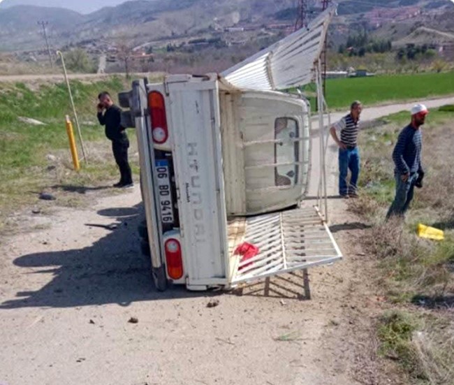Ayaş’ta trafik kazası: 2 yaralı