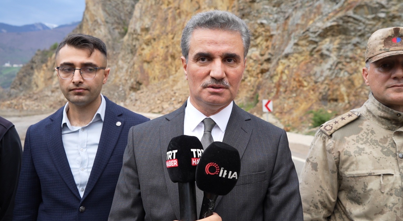 Vali Aydın Baruş: "Torul-Kürtün yolu uzun bir süre kullanılamayabilir"