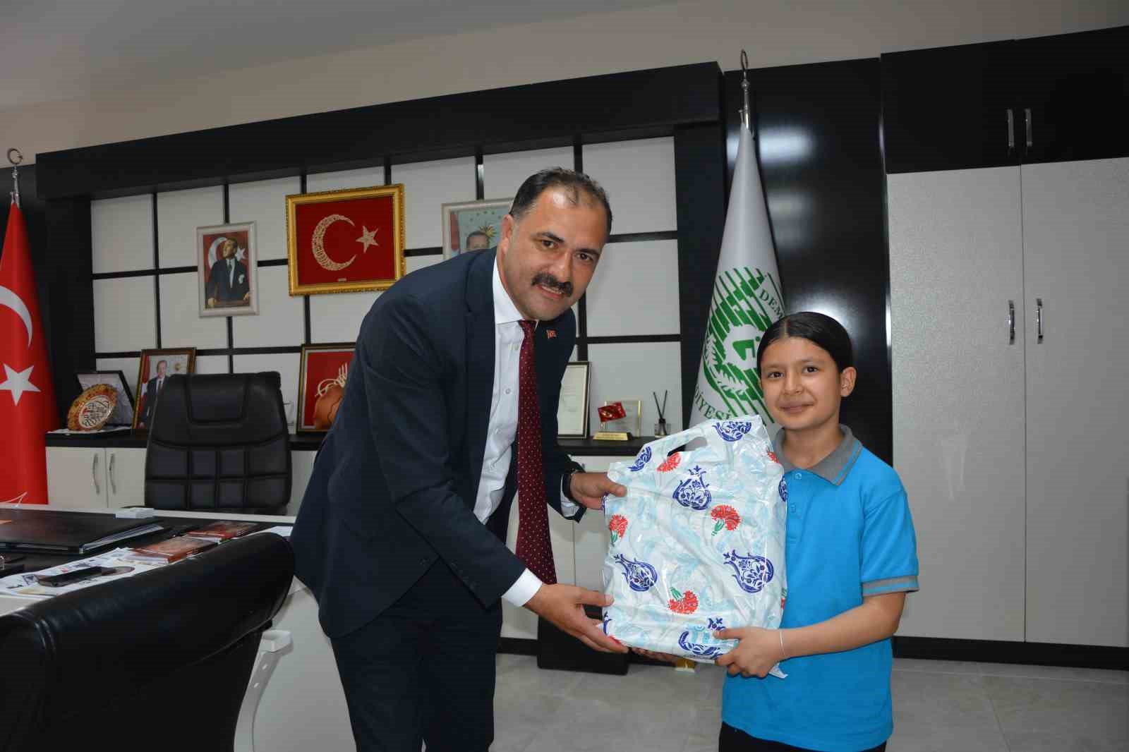 Başkan Kara, makamını geleceğin mimarlarına devretti
