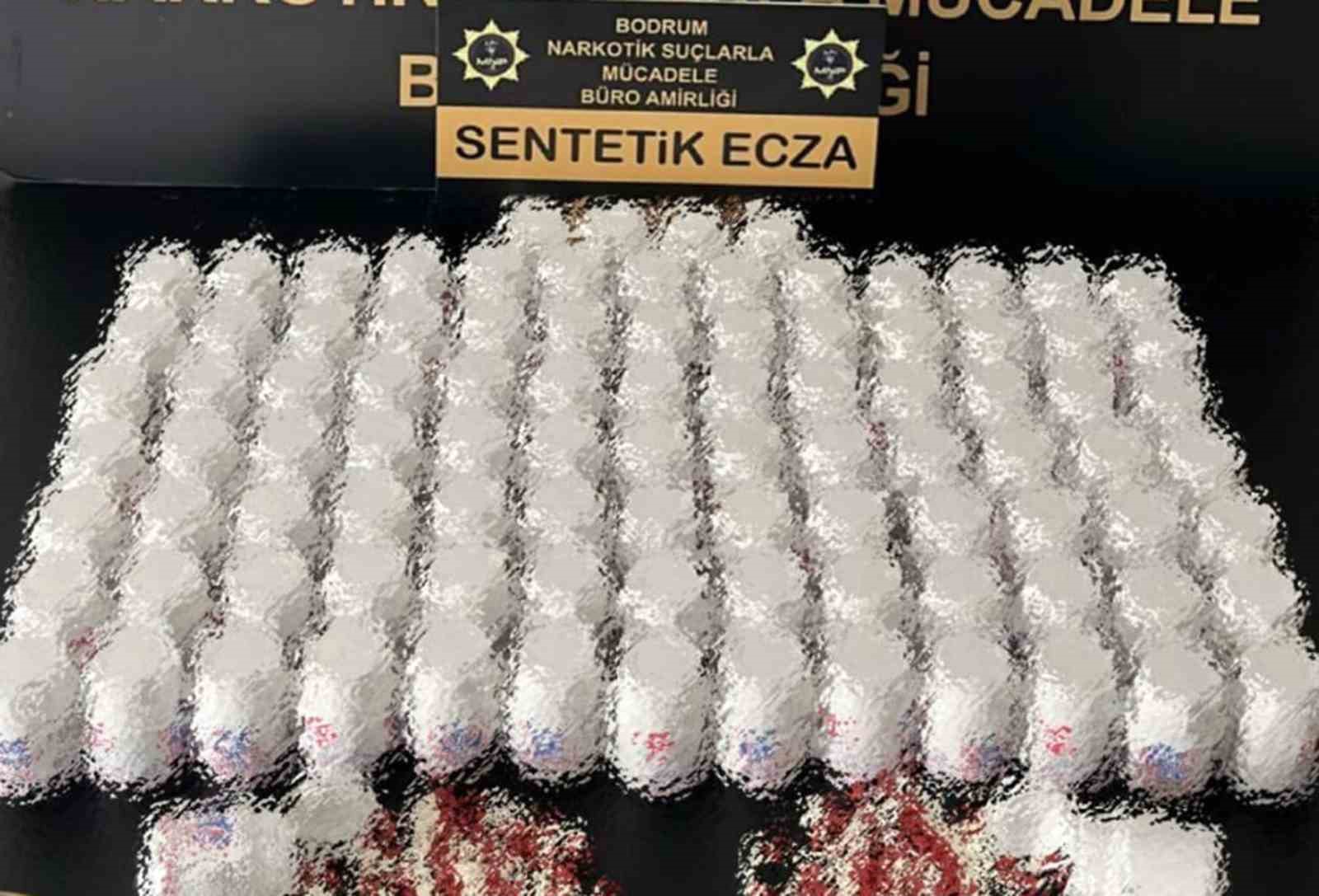 10 uyuşturucu taciri tutuklandı
