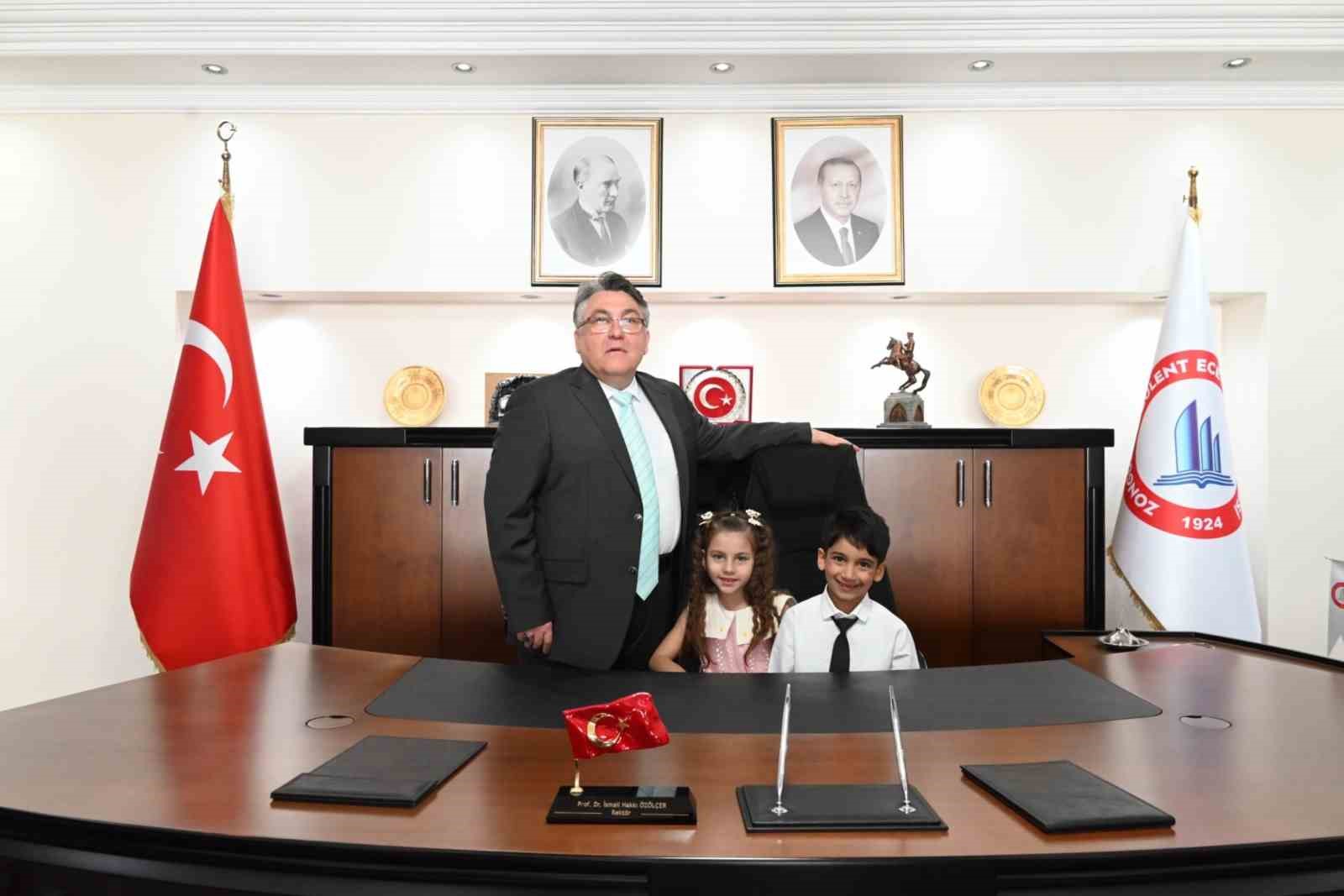 BEUN Rektörü Özölçer, 23 Nisan’da makamını miniklere devretti