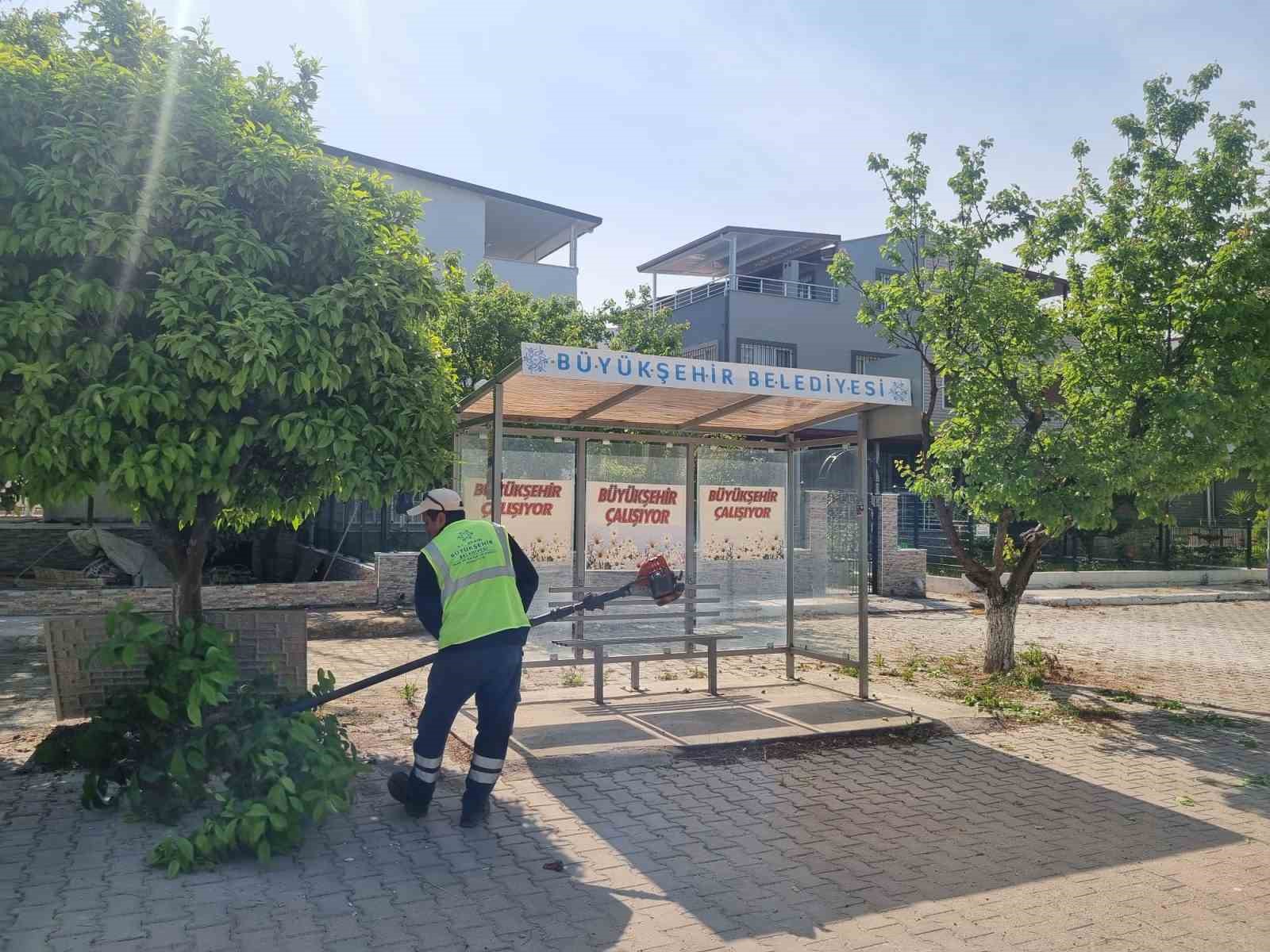 Kuşadası’nda Aydın Büyükşehir Belediyesi’nin çalışmaları sürüyor