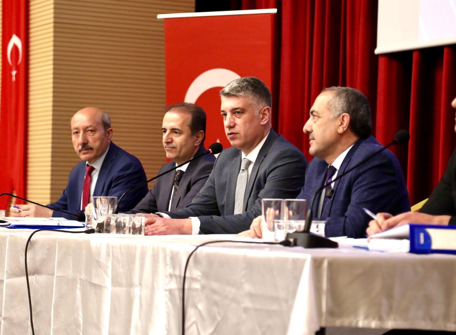 Van B&uuml;y&uuml;kşehir Belediyesi, Erciş&rsquo;te &lsquo;Mahalle Muhtarları Toplantısı&rsquo; yaptı
