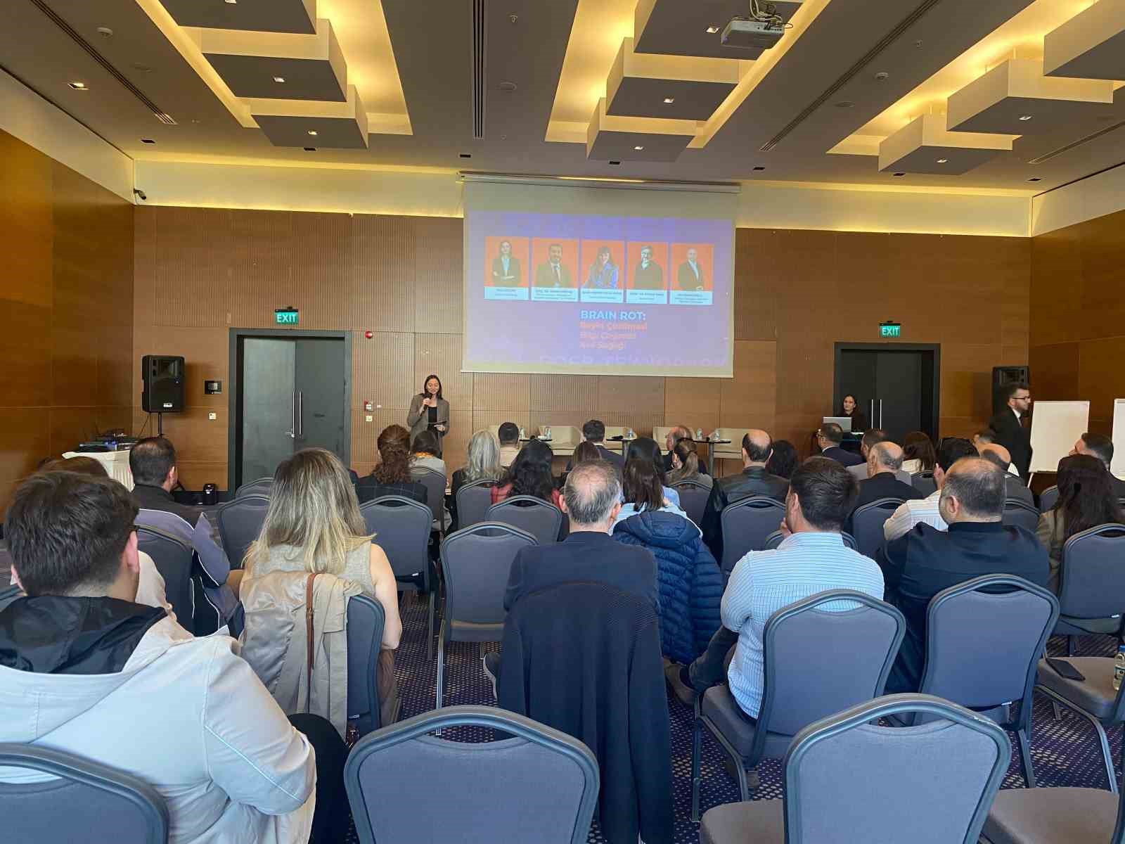 Oxford seçti, Türkiye mercek altına aldı: "Tekrar kazanmamız gerekiyor"
