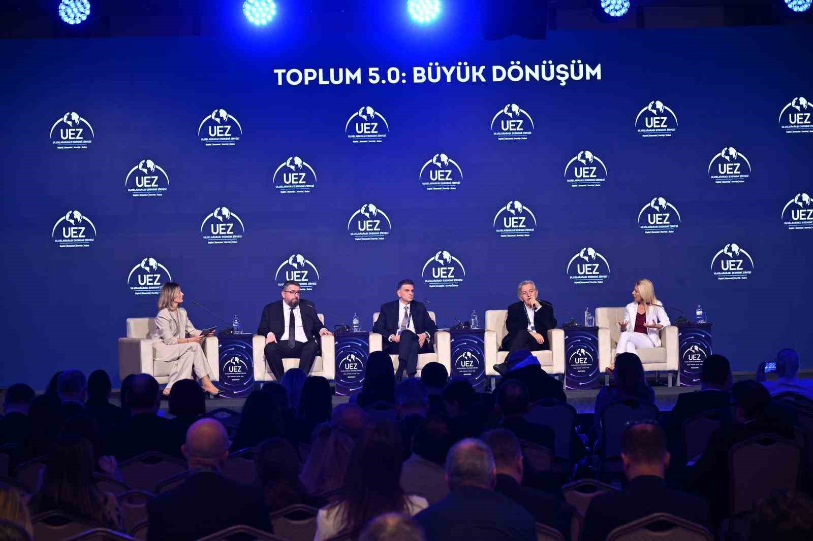 "En akıllı toplum, teknolojiyi en insani kullanan olacak"