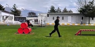 Jandarmadan çocuklara 23 Nisan kutlaması