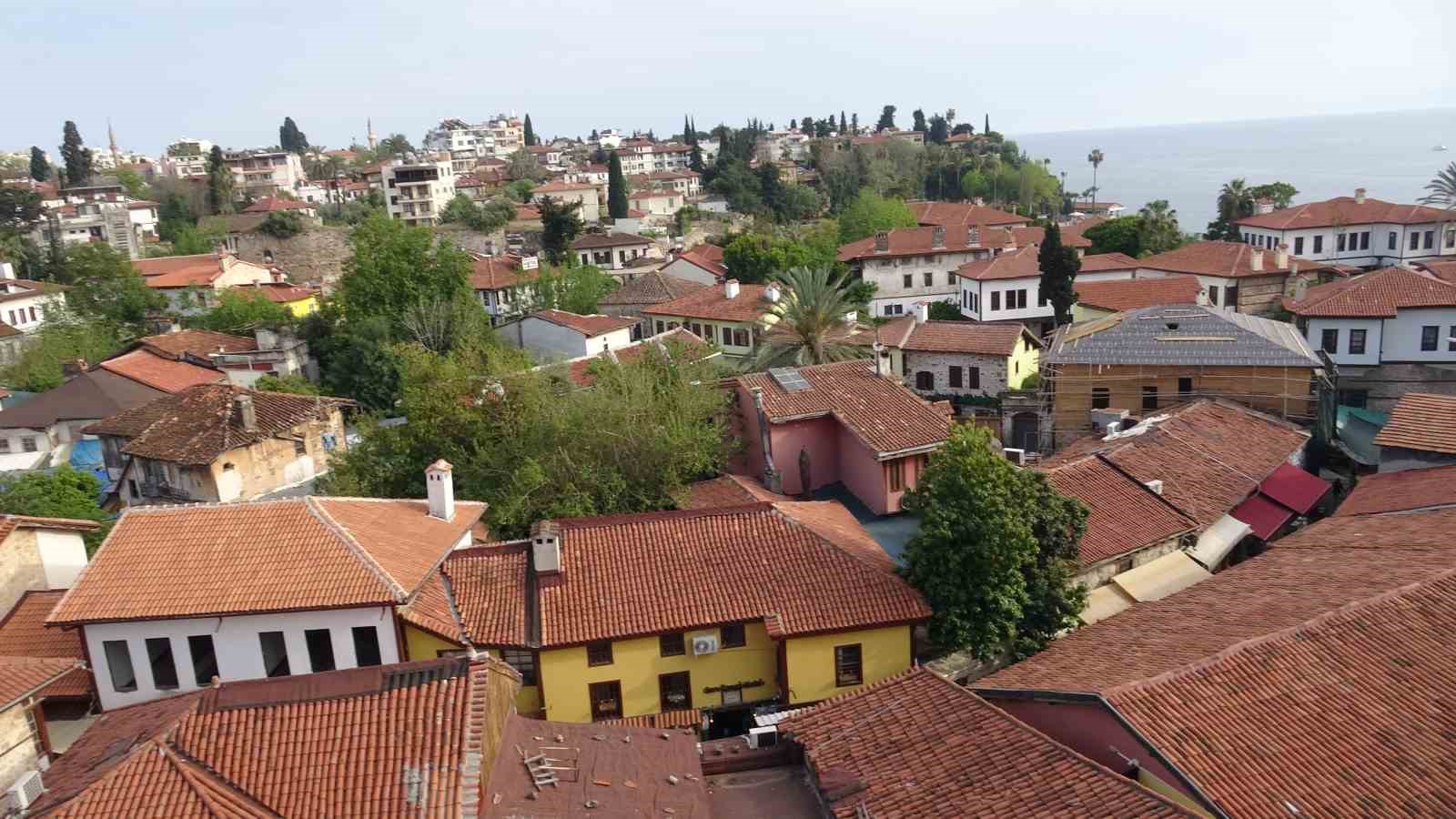 Yangına dayanıklı kapı krizi: Antalya’da 1600 otelden yüzde 90’ı risk altında
