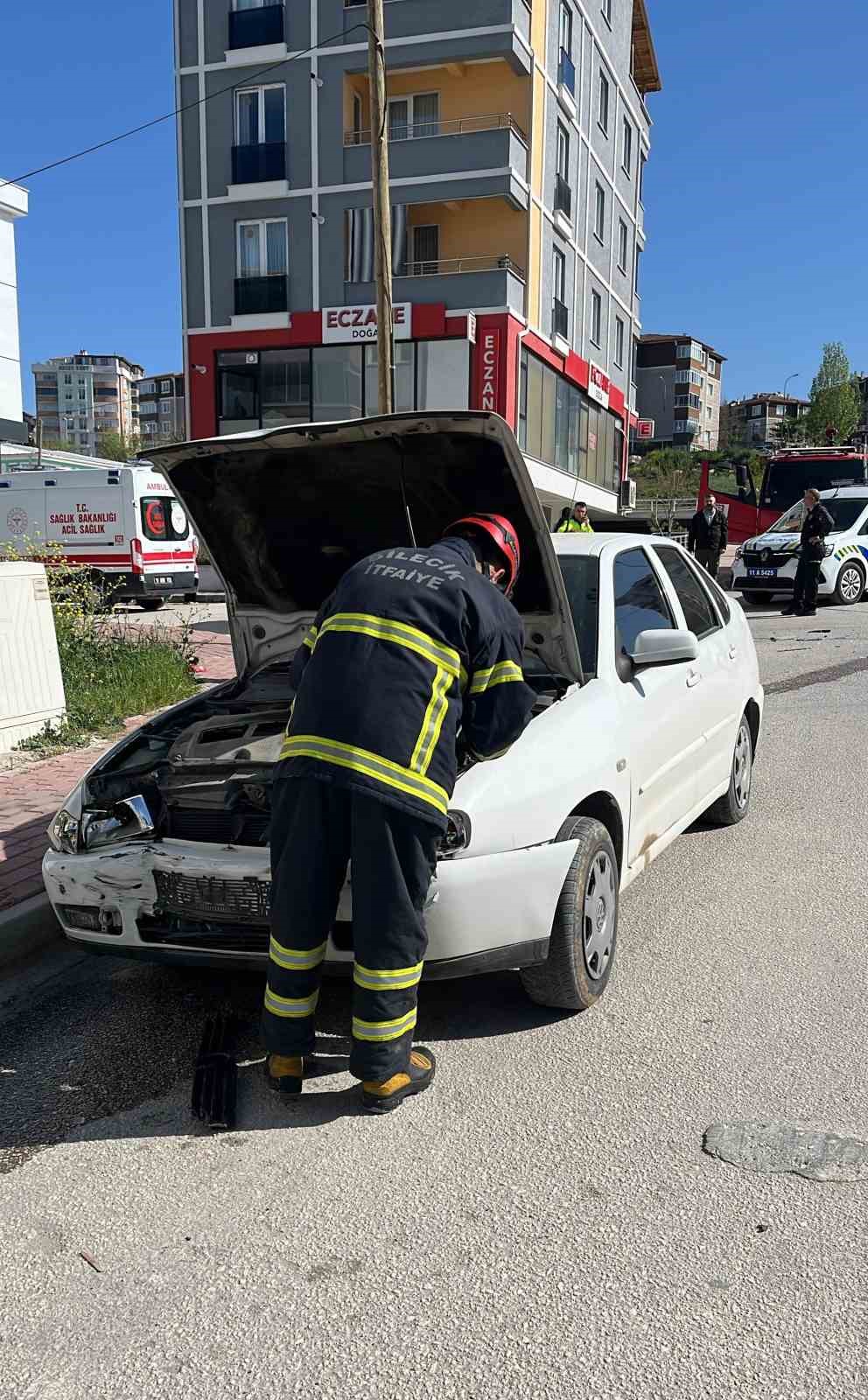 Bilecik&rsquo;te meydana gelen trafik kazasında 1 kişi yaralandı
