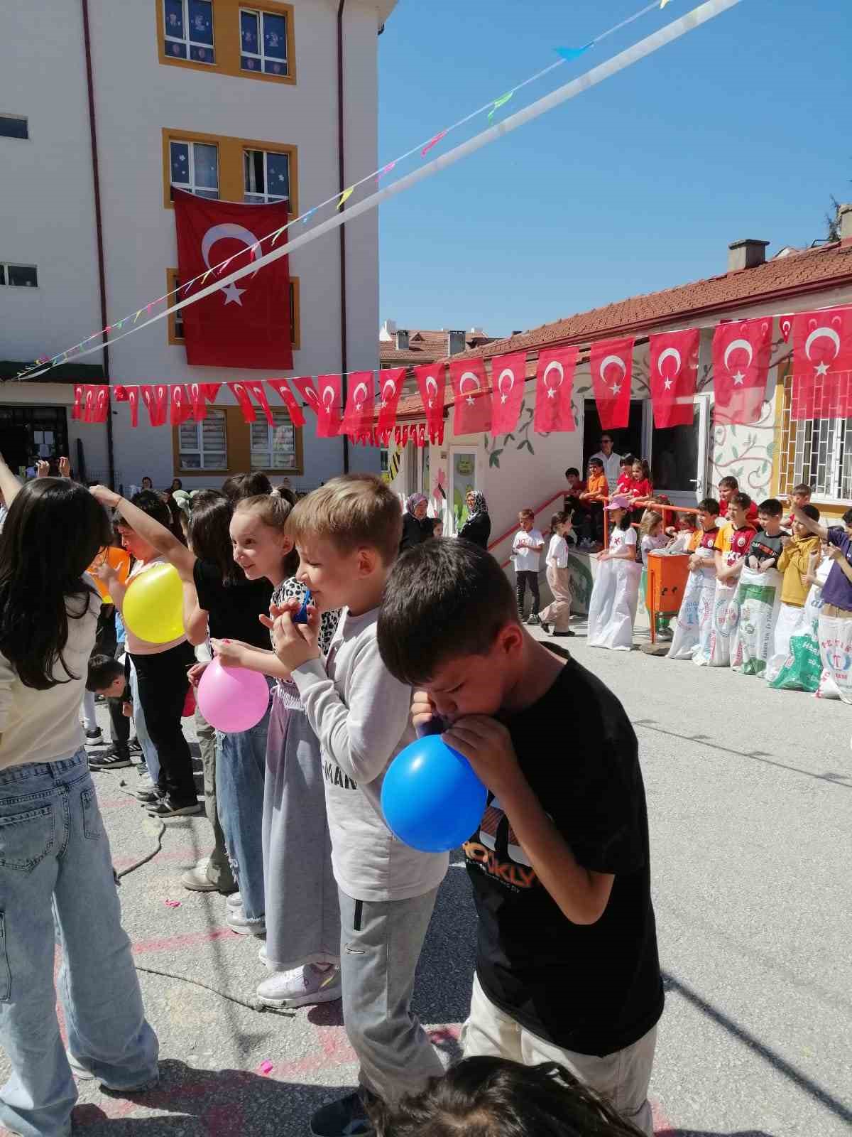 Bozüyük’te 23 Nisan coşkusu