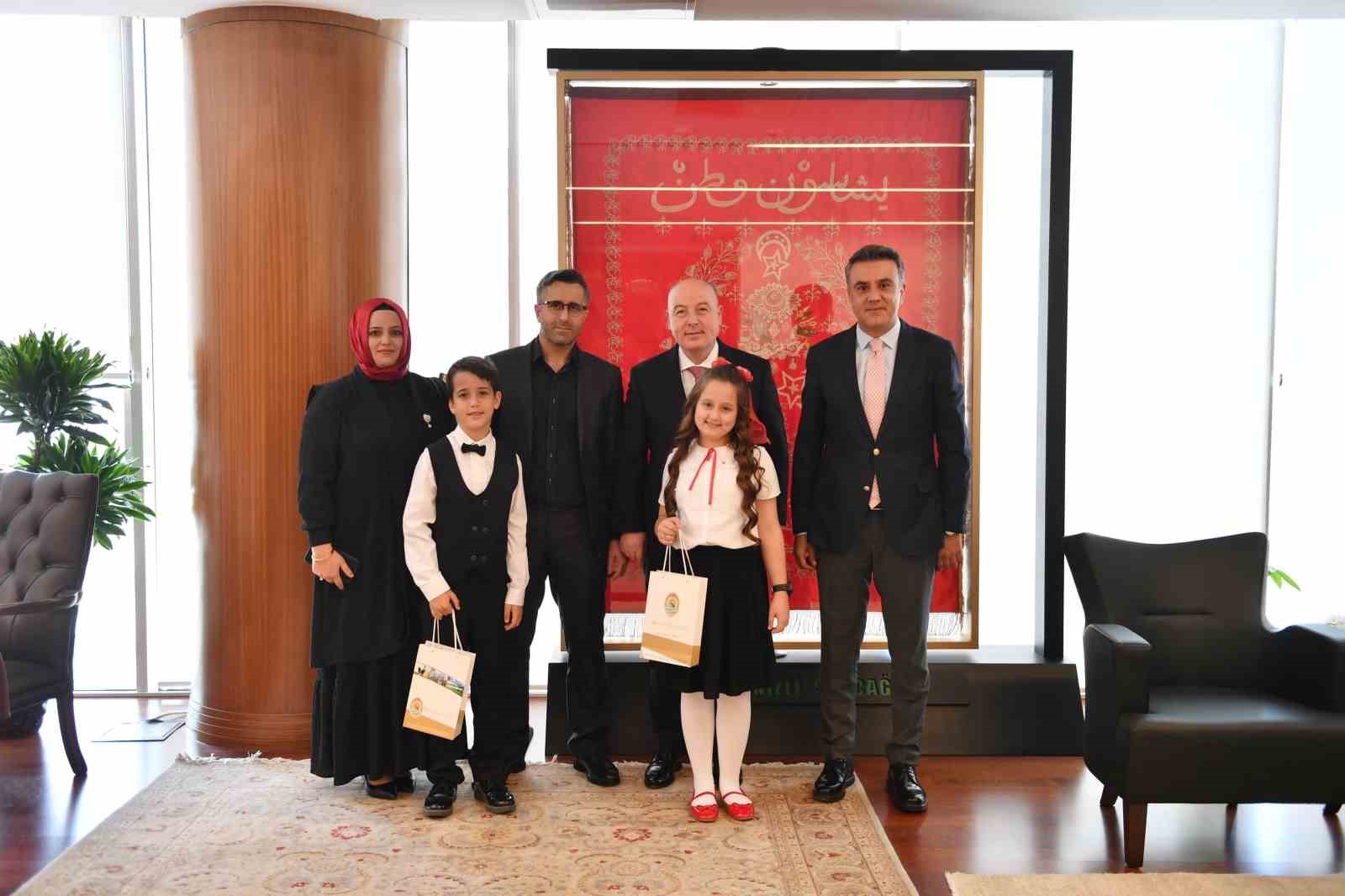 Denizli&rsquo;de 23 Nisan coşkuyla kutlanıyor
