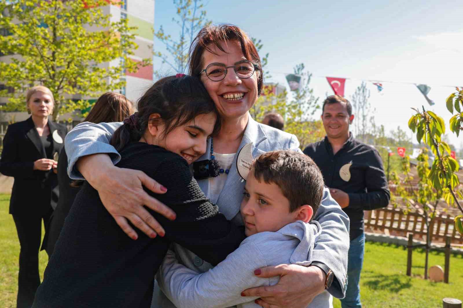 Çocuklara 23 Nisan hediyesi: ‘Maltepe Çocuk Tarım Parkı’ açıldı
