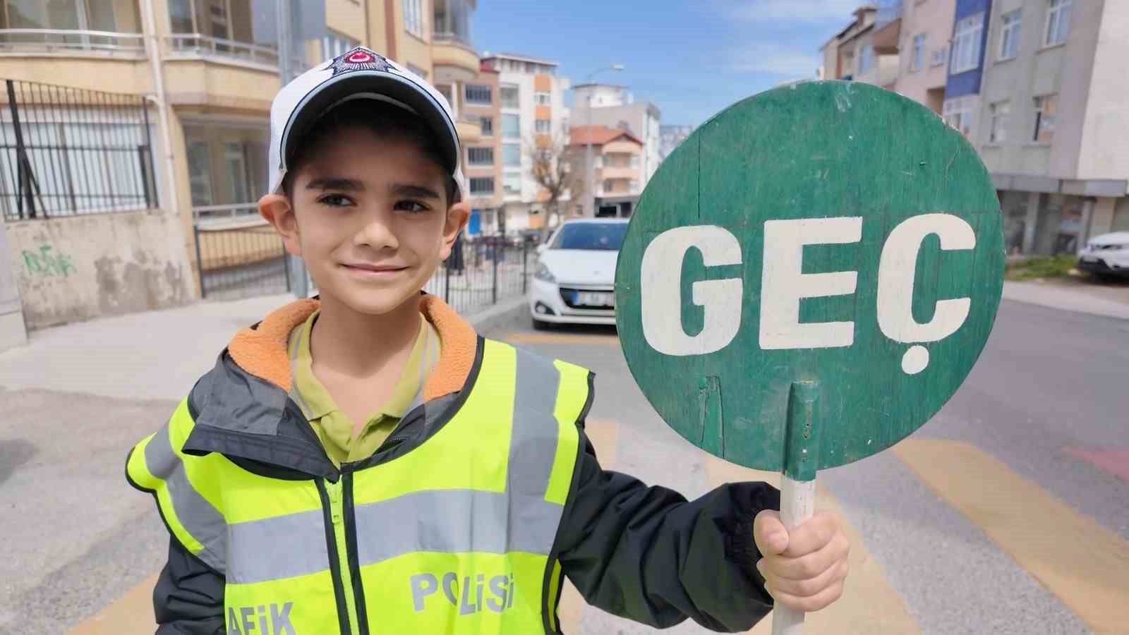 Sinop emniyetinden duygusal 23 Nisan kutlaması
