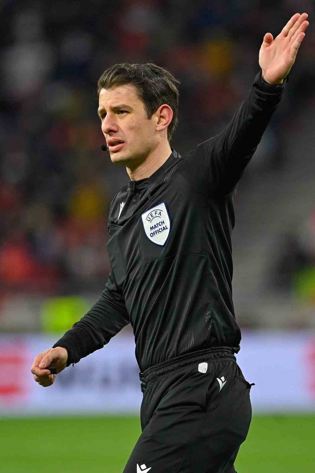 Halil Umut Meler, Yunanistan’da düdük çalacak